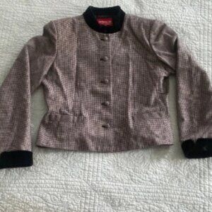 Vintage Houndstooth Blazer with Velvet Cuffs and Collar***